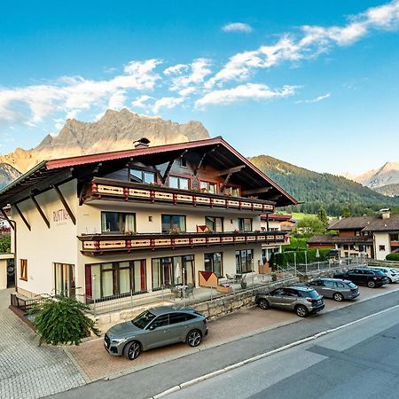 Rustika - Appartements & Spa Ehrwald Exterior photo