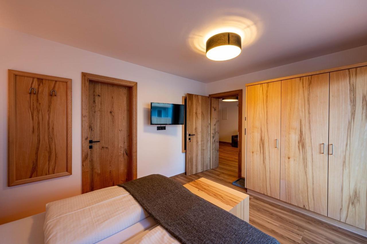 Rustika - Appartements & Spa Ehrwald Exterior photo