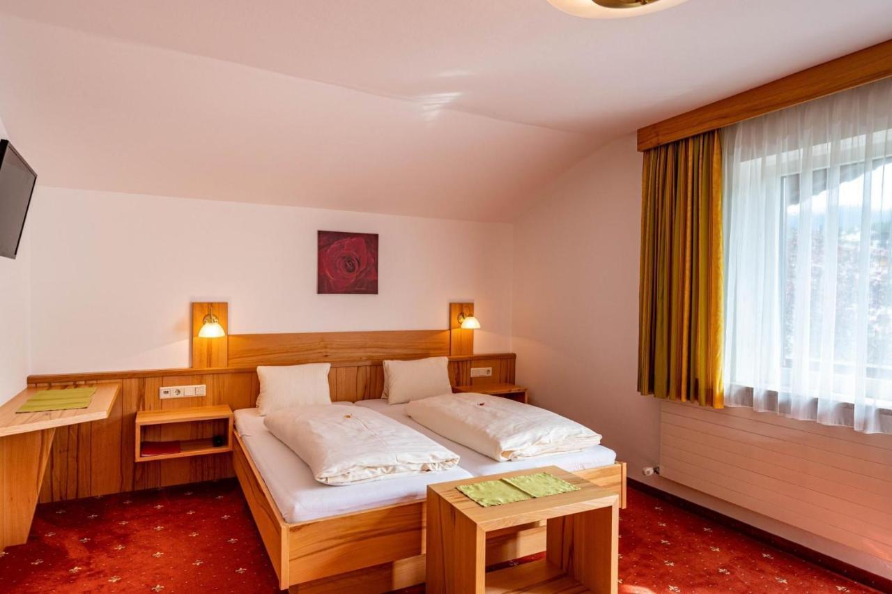 Rustika - Appartements & Spa Ehrwald Exterior photo
