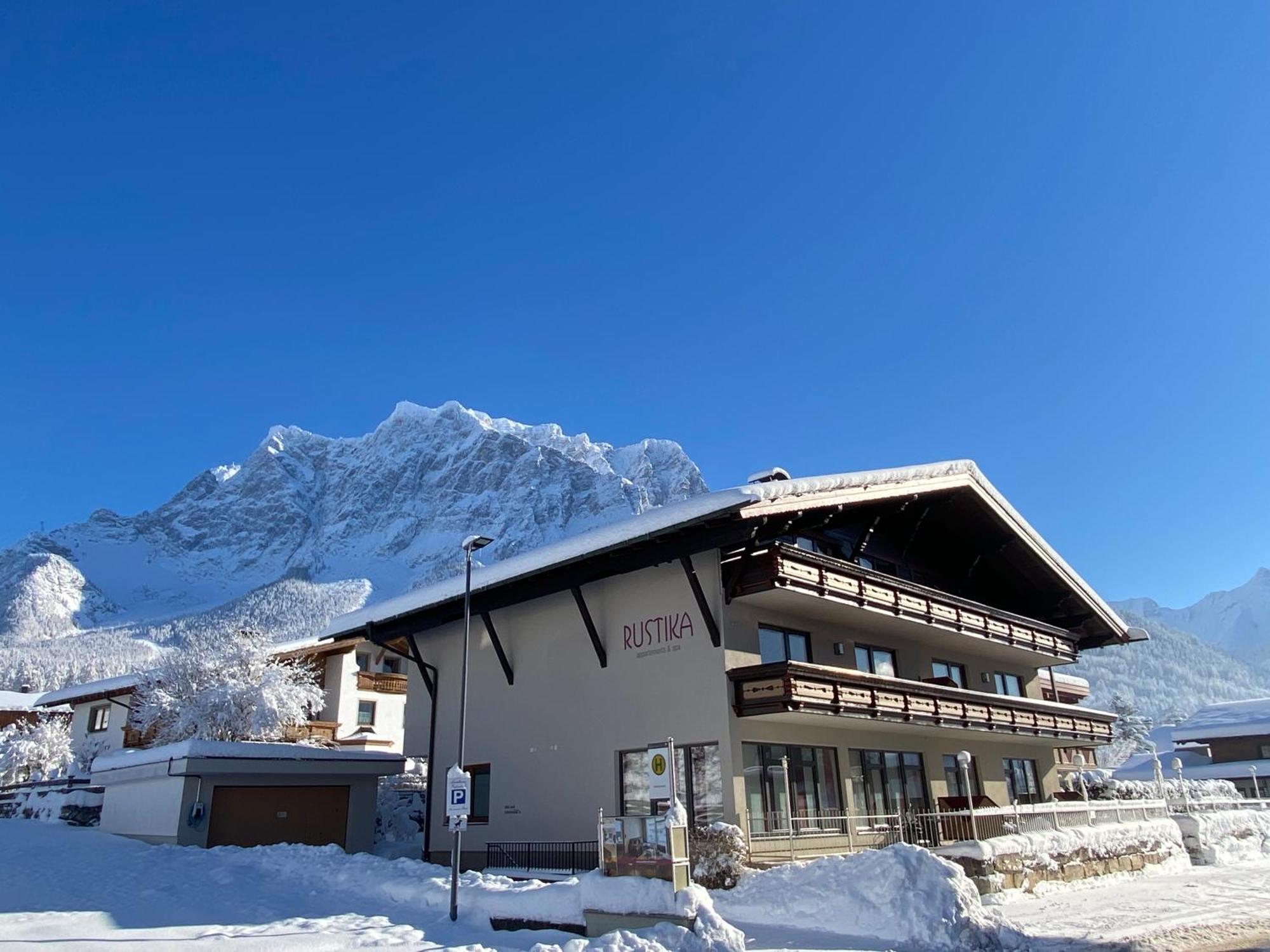 Rustika - Appartements & Spa Ehrwald Exterior photo